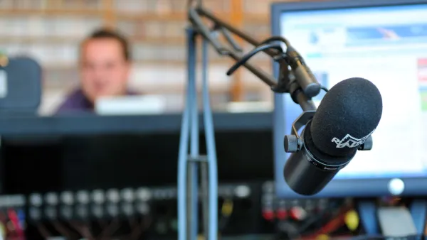 Visite des studios de Radio FMR - Com' les pros