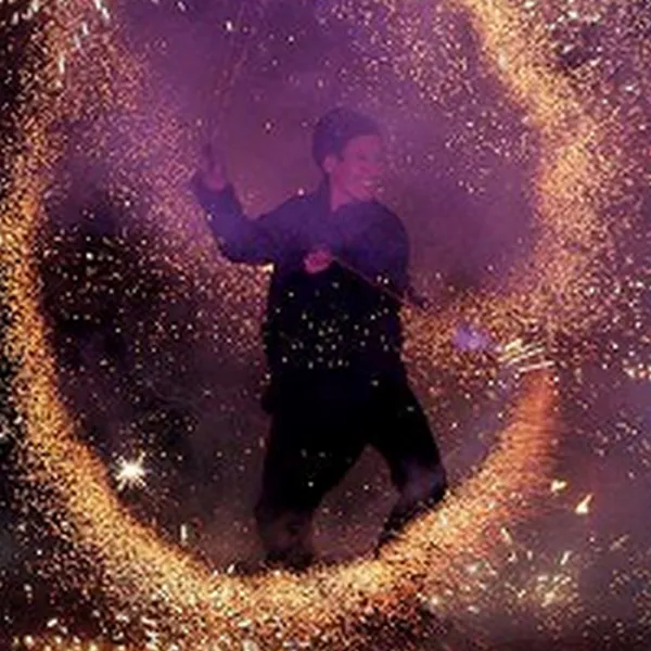 En attendant le Bonheur des Mômes : spectacle "Fireshow"