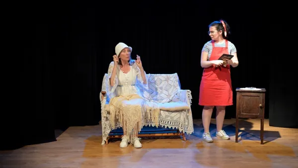 Théâtre : Blanches