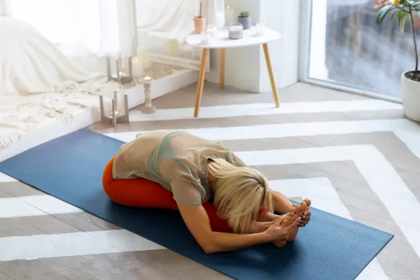 Yoga doux d'intersaison suivi de yoga nidra