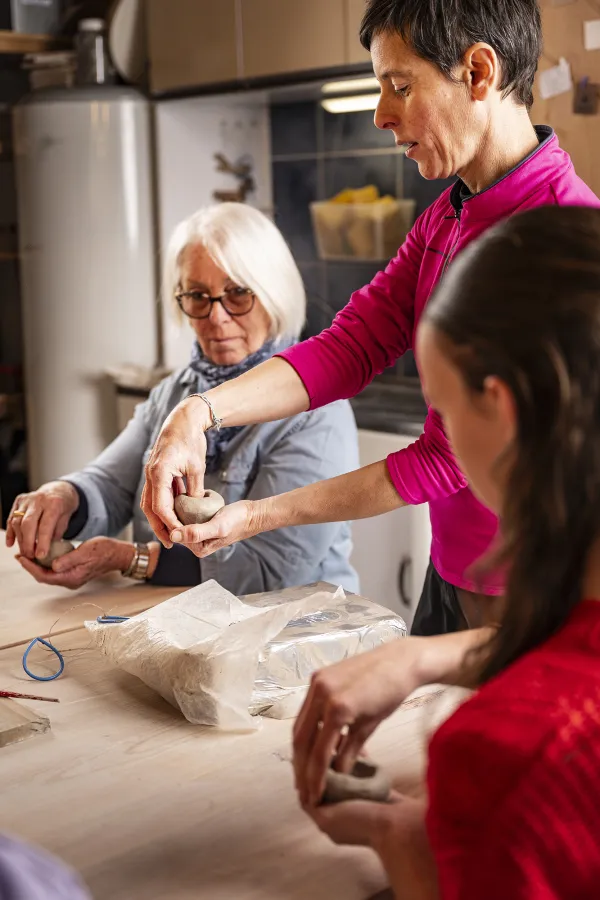 Atelier poterie initiation modelage et décor