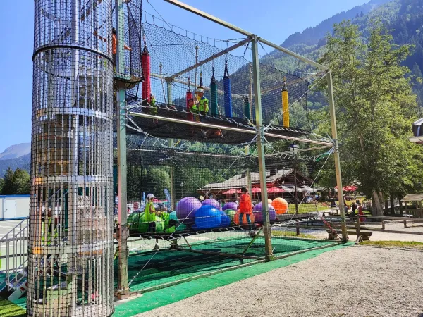 Trampoline Géant (Nash Mountain Games)