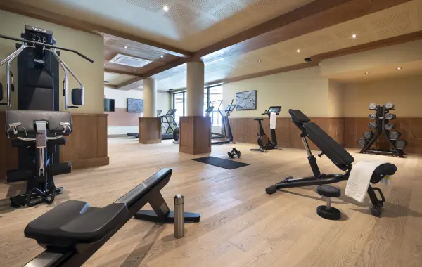 Salle de fitness équipée Technogym®