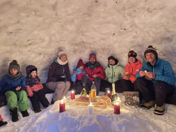 Apéro dans l'igloo avec Igloo Raquettes_Les Carroz-d'Arâches