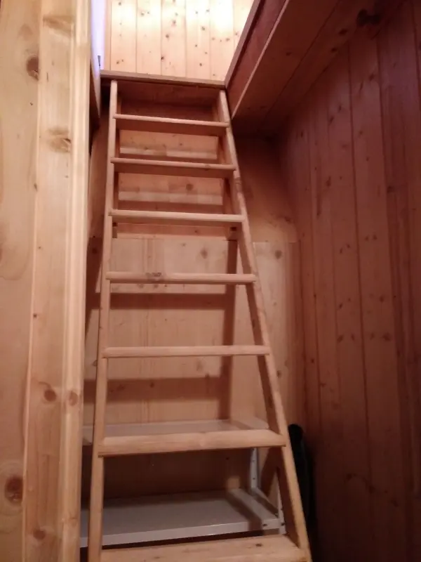 Escalier accès chambre