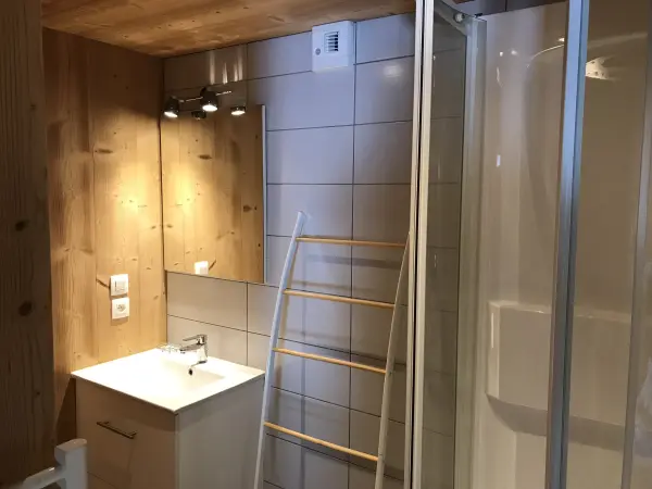 Appartement dans chalet - 7 personnes - partie gauche