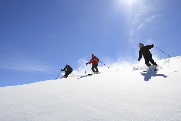 Dans la poudreuse du Grand Massif