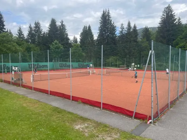 Location terrain de tennis_Les Carroz-d'Arâches