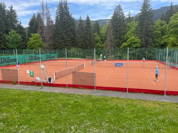 Location terrain de tennis_Les Carroz-d'Arâches