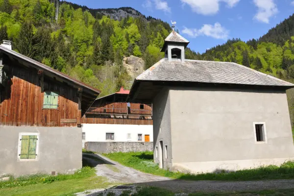 Le hameau de la Colonnaz