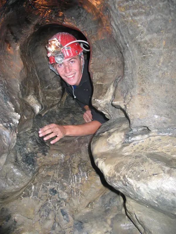 Spéléologie - la Grotte de Balme - Bureau des Guides