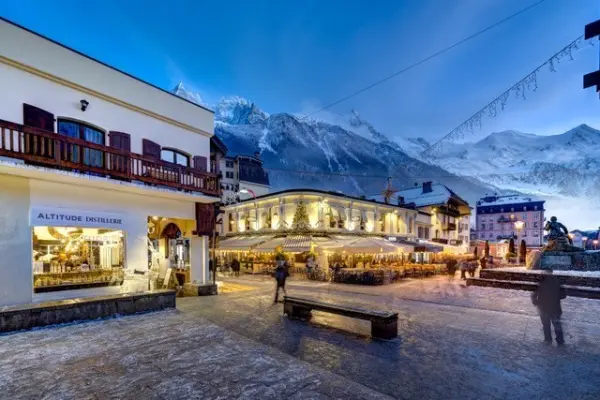 View of the shop and Mont Blanc 