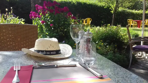 Déjeuner en terrasse