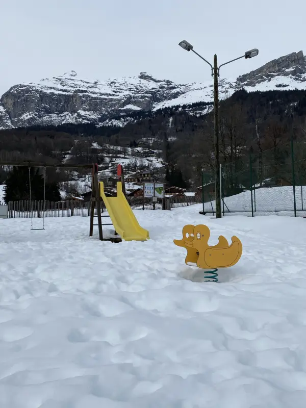 Aire de jeux l'hiver