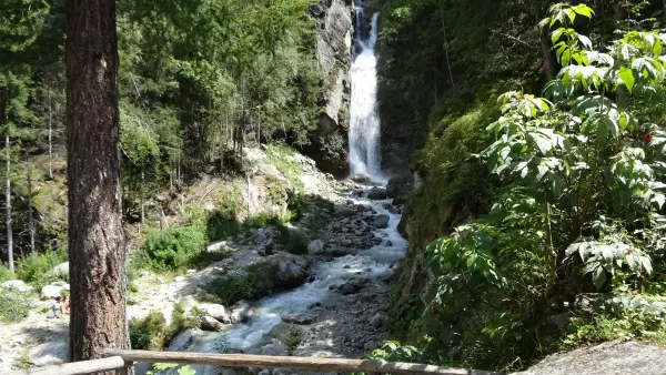 Balade à la Cascade du Dard