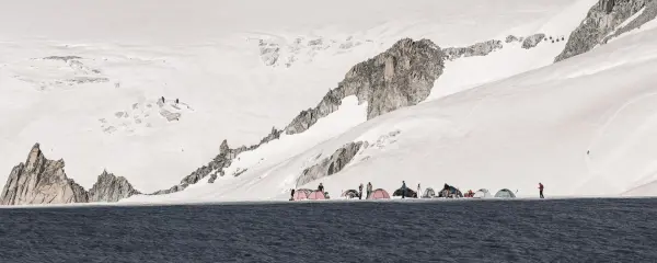 Bivouac en haute montagne - Compagnie des Guides de Chamonix
