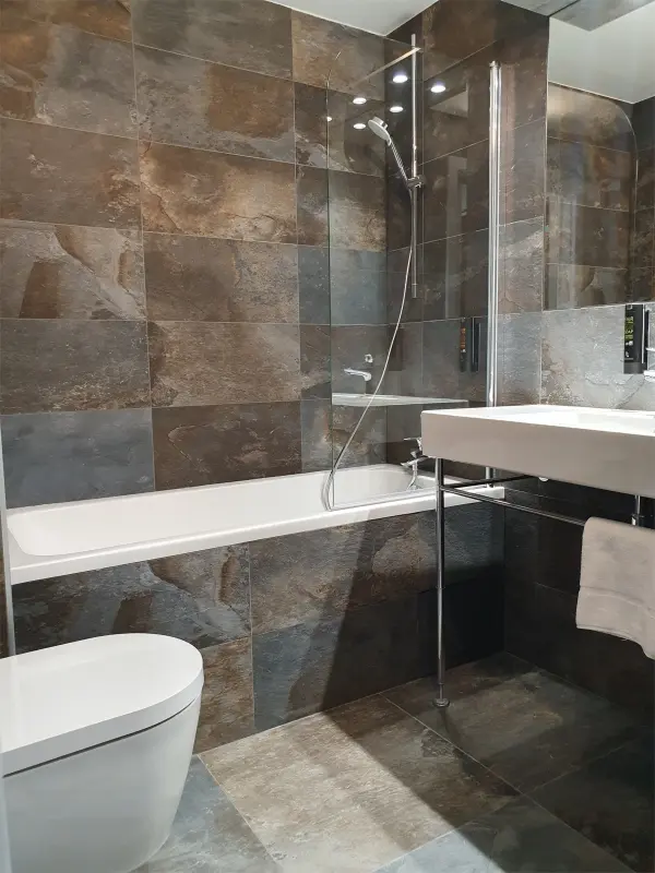 SALLE DE BAIN 1ER ETAGE