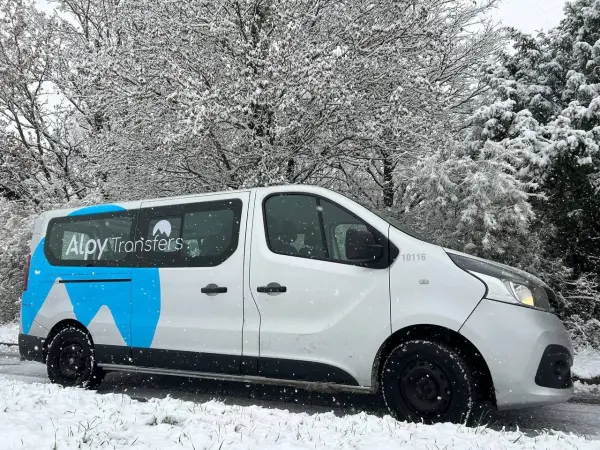 Véhicule 8  places Alpy Transfers
