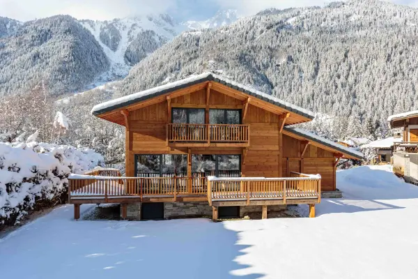 Chalet enneigé