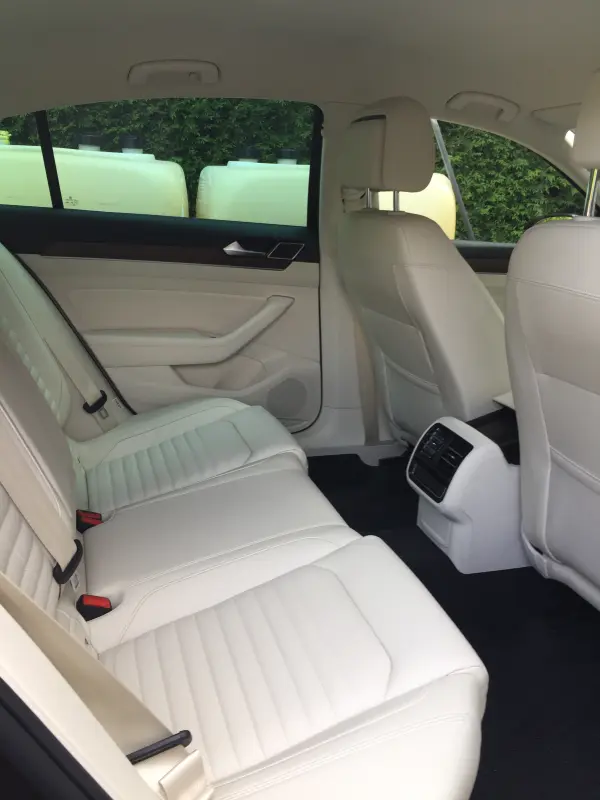 BERLINE INTERIEUR CUIR