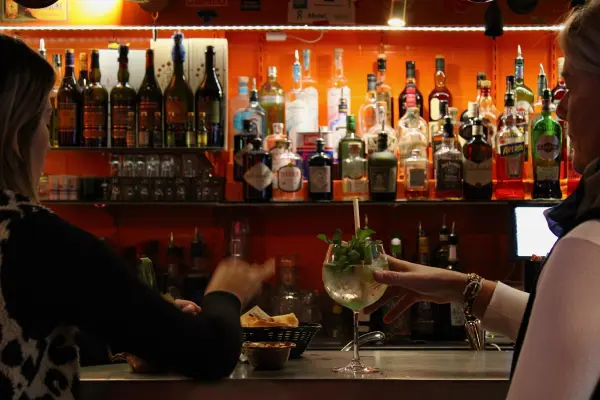 Bar