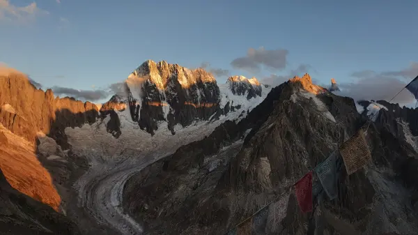 Excursion botanique au Jardin de Talèfre - Compagnie des Guides de Chamonix