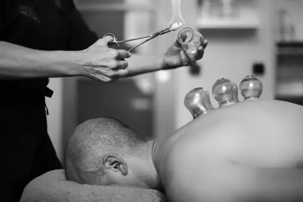 Ventouses ou cupping