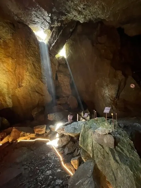 Intérieur grotte