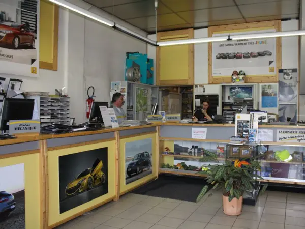 Garage Edelweiss