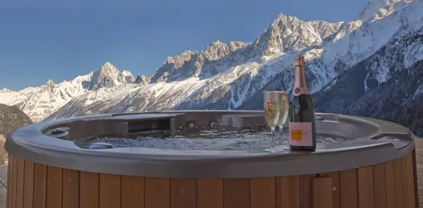 Chalet Norel Jacuzzi Mont-Blanc view