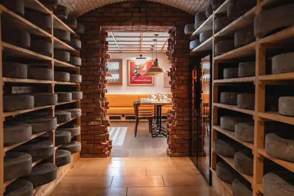 Spécialités savoyardes et plats rustiques
