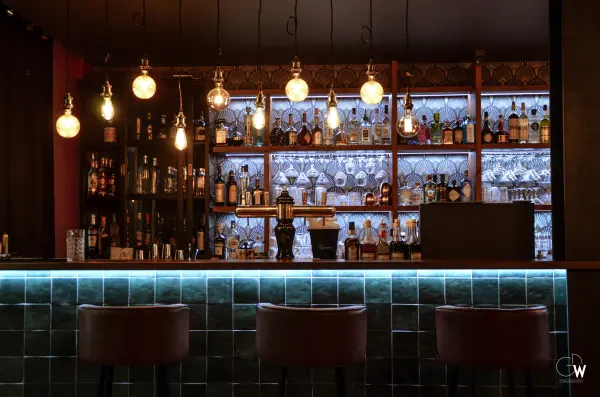 L'Alibi Bar