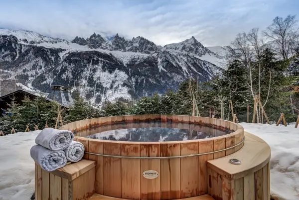 Bain nordique Storvatt hiver chalet Saphir