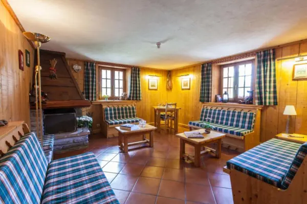 Auberge du Montagny Salon
