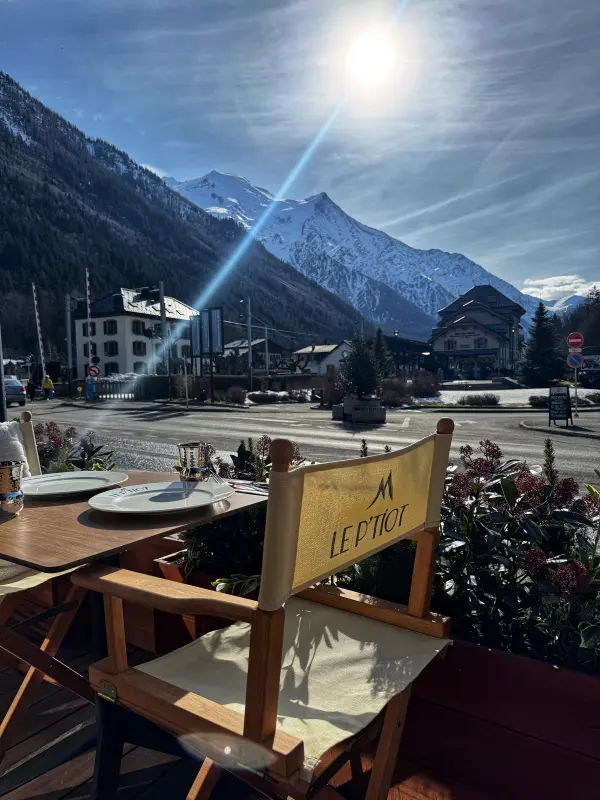 devant le restaurant