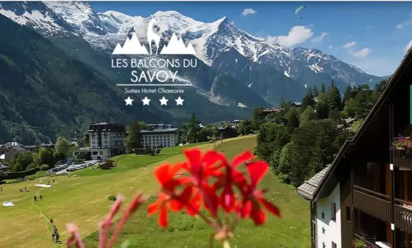 Les Balcons du Savoy