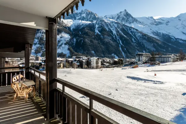 Les Balcons du Savoy