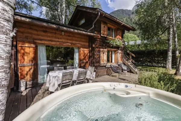 Jacuzzi Mazot Les Tines