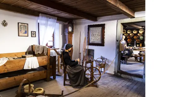 Pièce reconstitué de l'habitat traditionnel -expo permanente