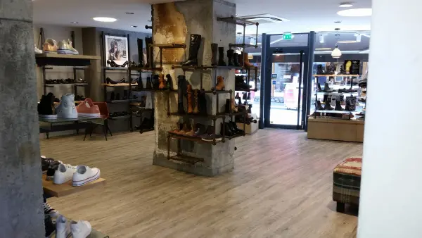 planet boots 6