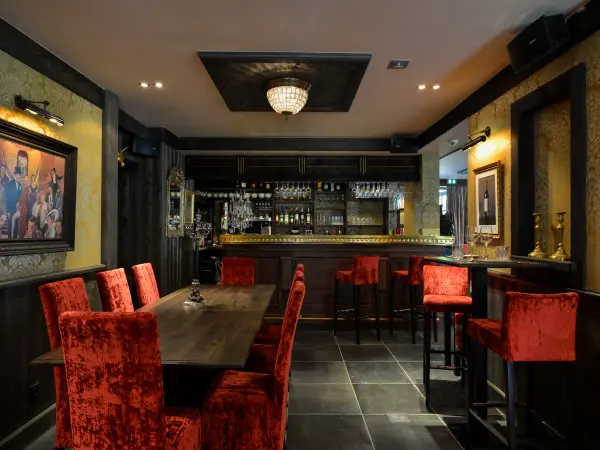 castel restaurant 5