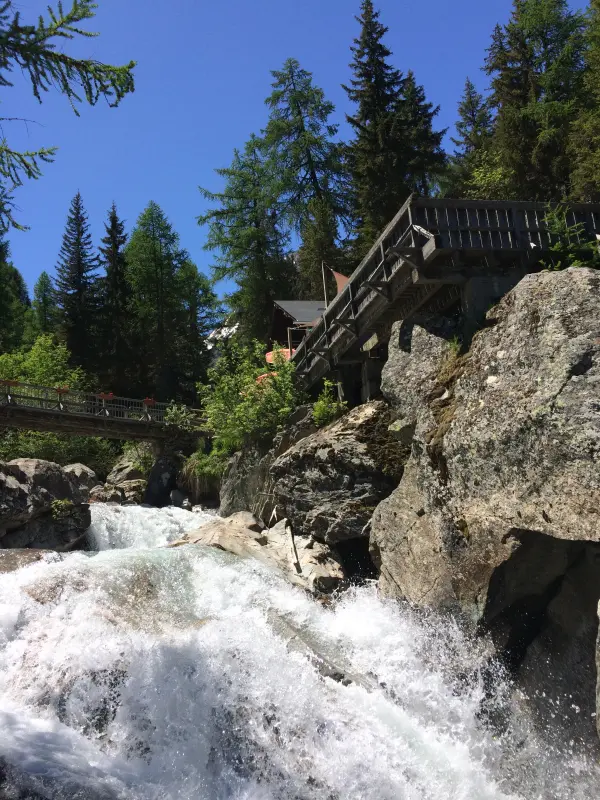 Sentier de la cascade de Bérard