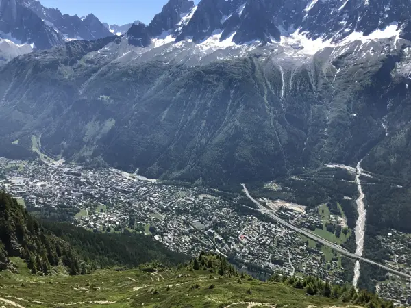 randonnée bel-lachat vue sur Chamonix