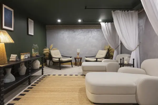 Salle de détente avec espace tisanerie