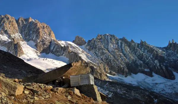 On comprend l'origine du nom du refuge