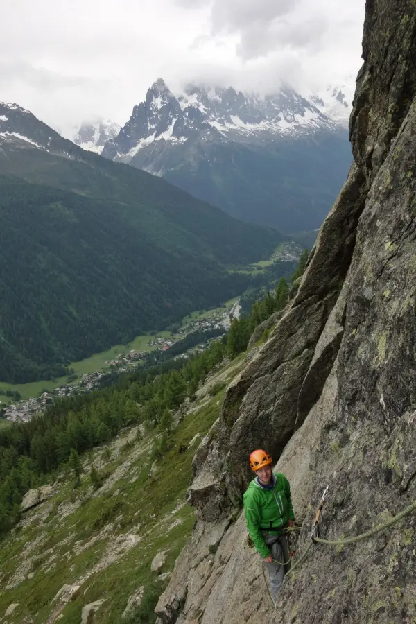 Stage escalade grandes voies dès 11 ans -Cie des guides Chamonix