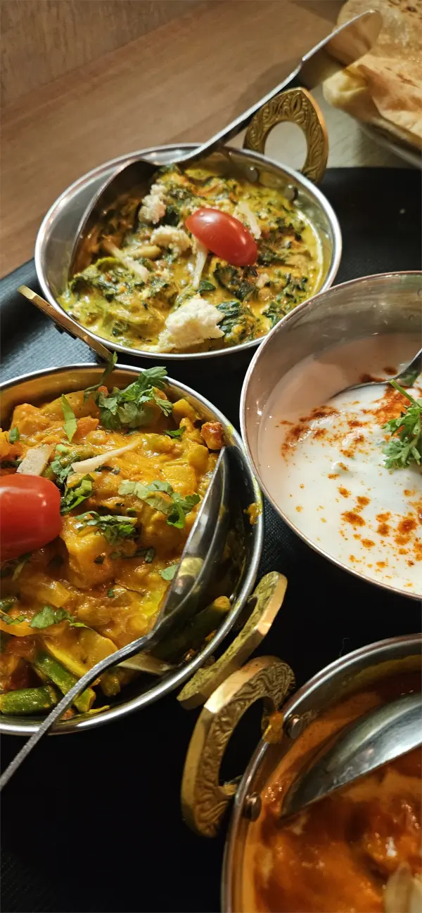 Palak paneer, mix kadai, raita