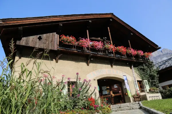 Toilettes publiques - Maison de l'Alpage