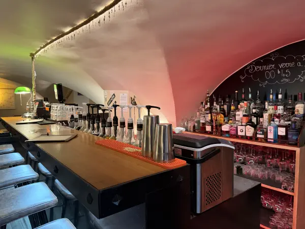 Bar Pub Tapas à Cluses – Le Rétrograde