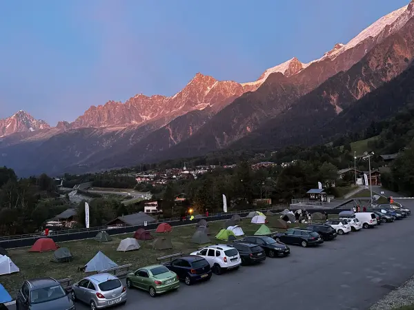 Vue sur la chaîne du Mont-Blanc 